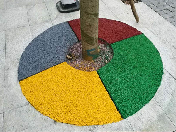 透水地坪究竟有什么優(yōu)勢(shì)這么受青睞？